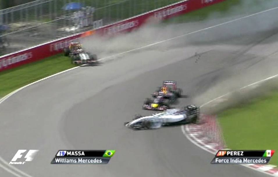La Williams di Massa sfiora Vettel